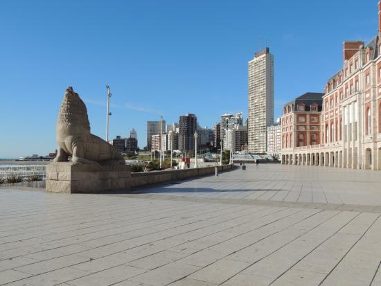 el Monumento Lobos Marinos